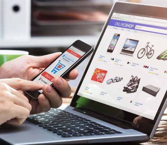 Người Việt chuộng mua hàng qua livestream trên các trang mạng xã hội Người Việt chuộng mua hàng qua livestream trên các trang mạng xã hội